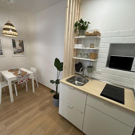 La Maison Appartement - A 200M Dal Porto チビタベッキア エクステリア 写真