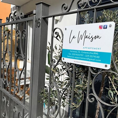 La Maison Appartement - A 200M Dal Porto チビタベッキア エクステリア 写真