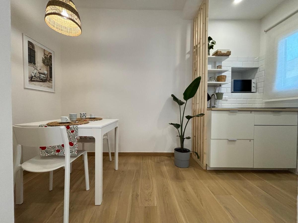 La Maison Appartement - A 200M Dal Porto チビタベッキア エクステリア 写真